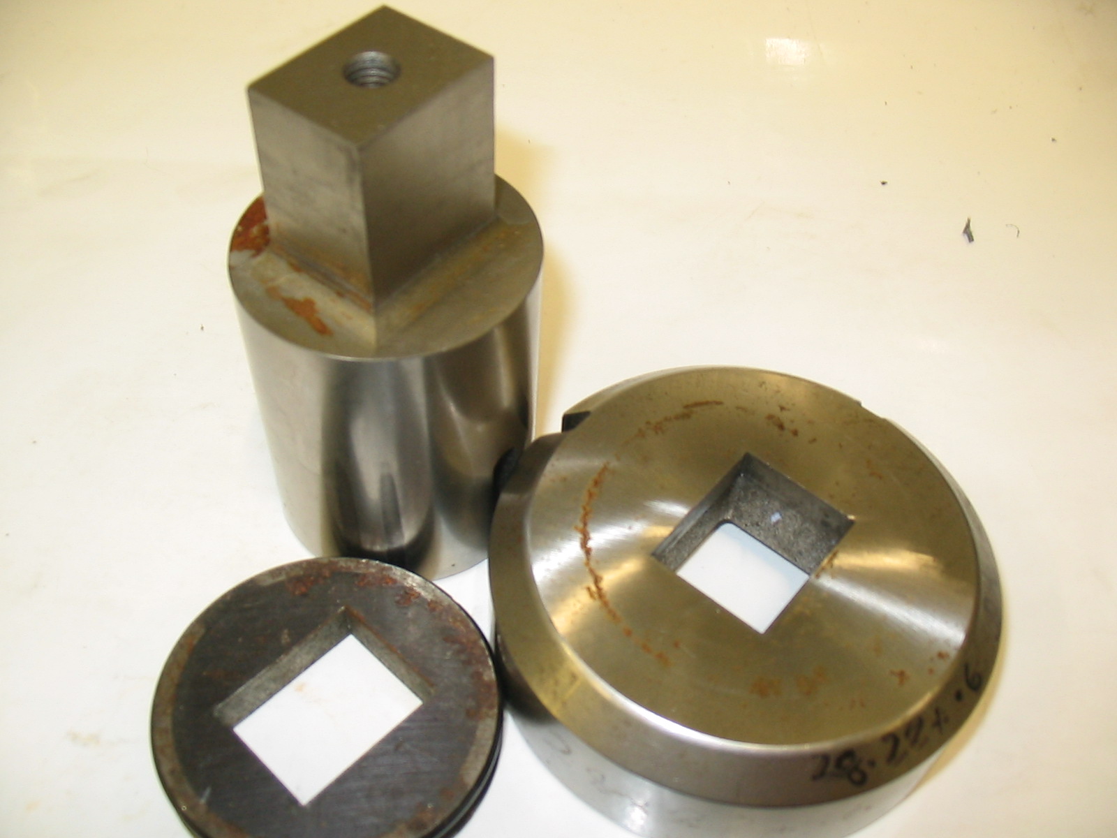 C STATION RECTANGLE RYDAL PUNCH 28 X 22MM WITH DIE 0.6MM CLEARANCE