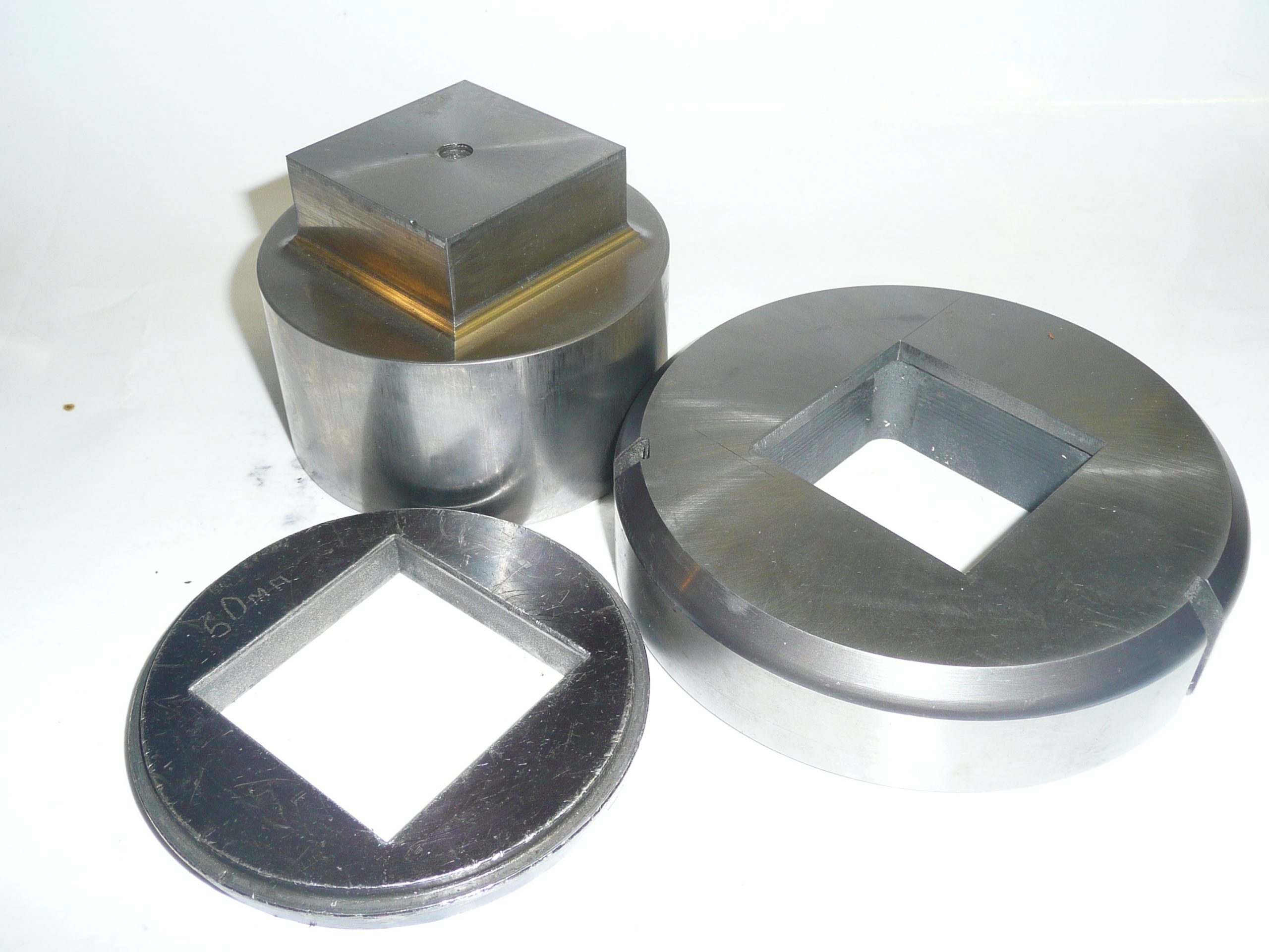 AMADA SQUARE PUNCH 50MM WITH DIE 0.23MM